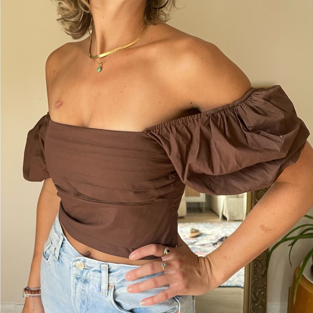 Abercrombie Brown Off-the-Shoulder Top - BRAND NEW